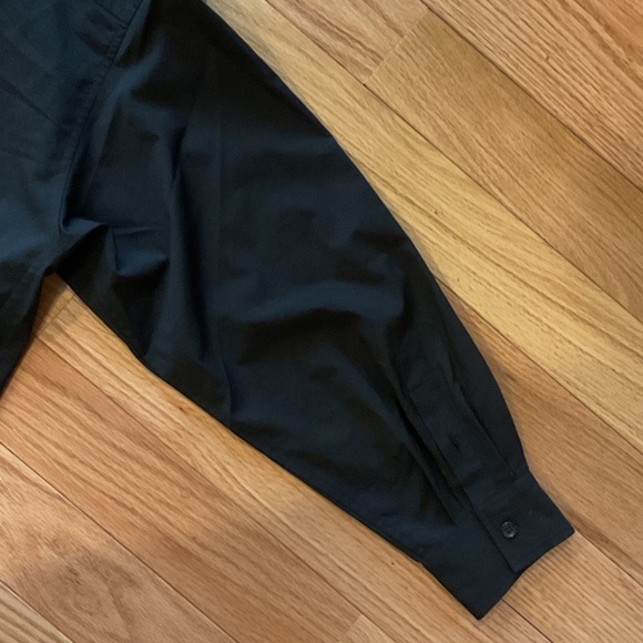 Athleta Black Button-Front Lightweight Shirt NWOT cropped large performance - Picture 13 of 13